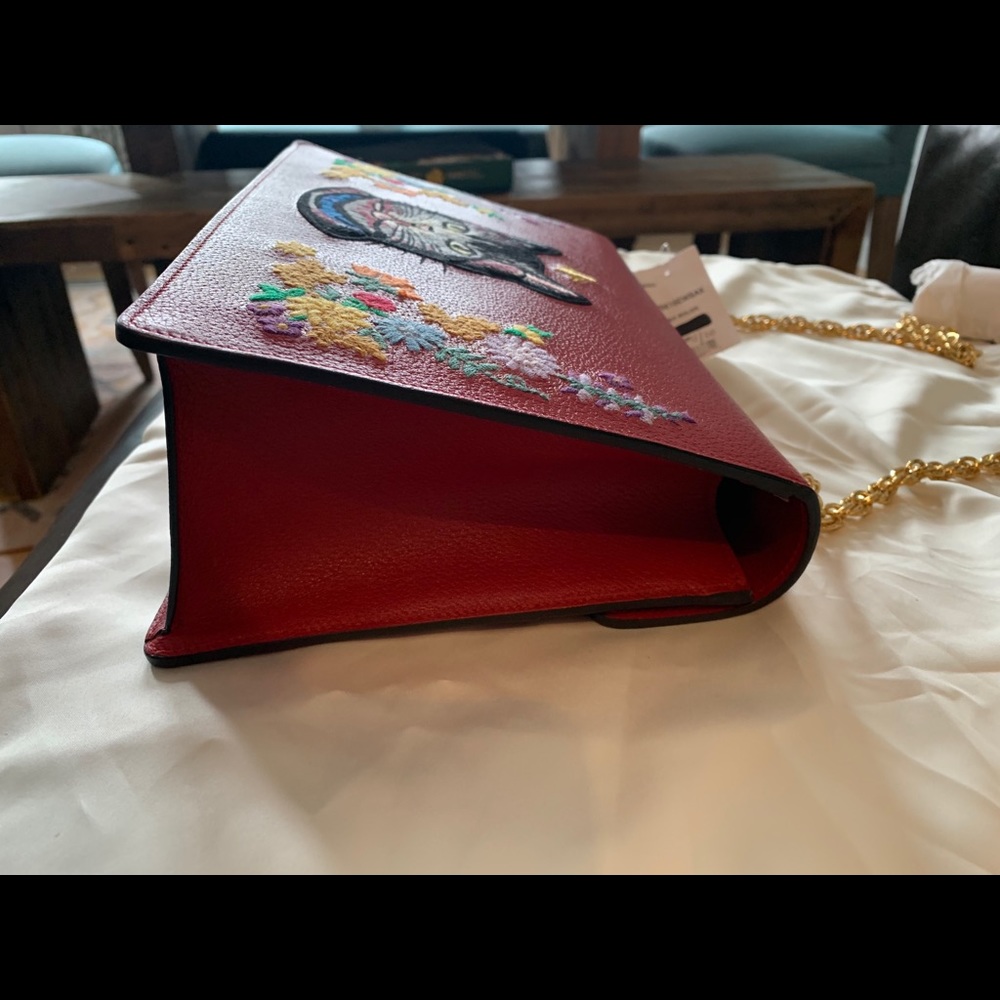 Gucci Large Linea Ricami Floral Shoulder Bag - Picture 6 of 16